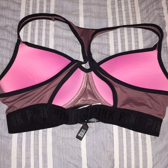 Victoria’s Secret Sport - Picture 2 of 3